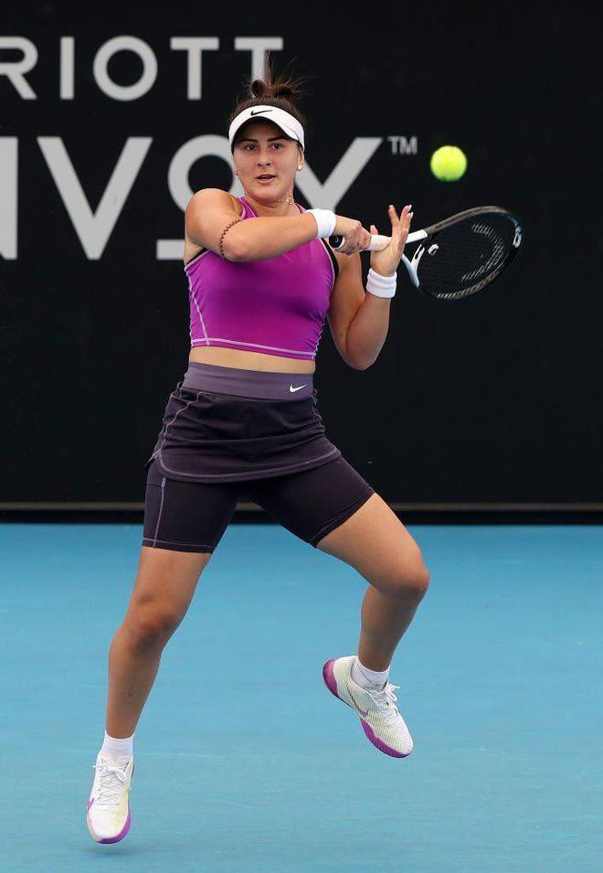 穆古鲁扎巅峰对决，穆雷与40激战巴塞罗那分钟，赛况扑朔迷离胜负难料！的简单介绍-游戏